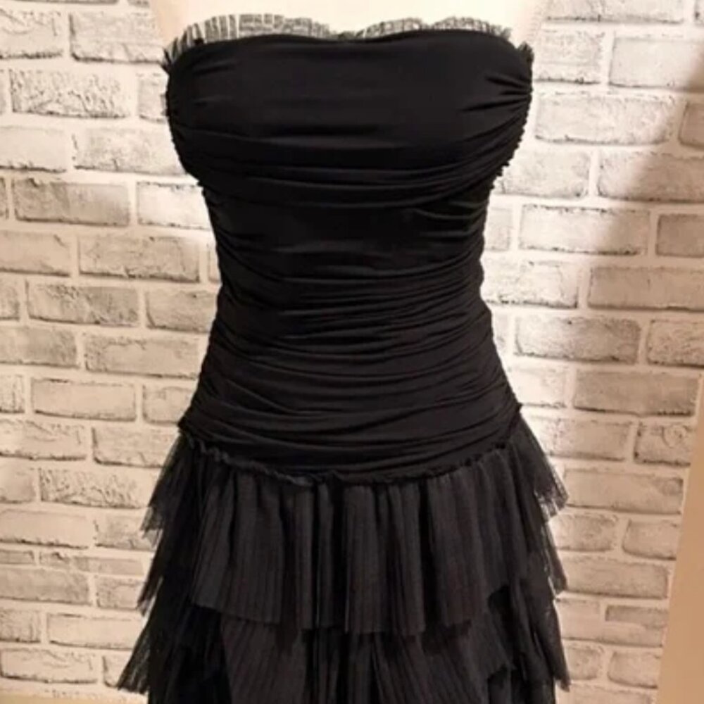 BCBG MAX AZRIA strapless black tutu cocktail dress ruffles Sz Medium